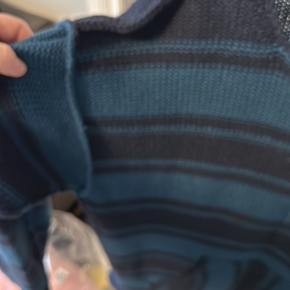 OUTERKNOWN size M alpaca blend sweater with kangaroo pouch. - Picture 7 of 8